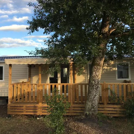 Camping Lou Broustaricq - Maeva 4*