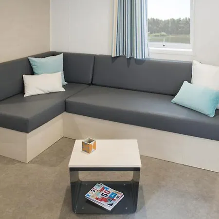 Camping Lou Broustaricq - Maeva 4*